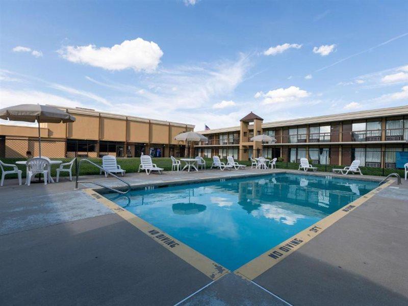 Super 8 By Wyndham Goldsboro Exterior foto