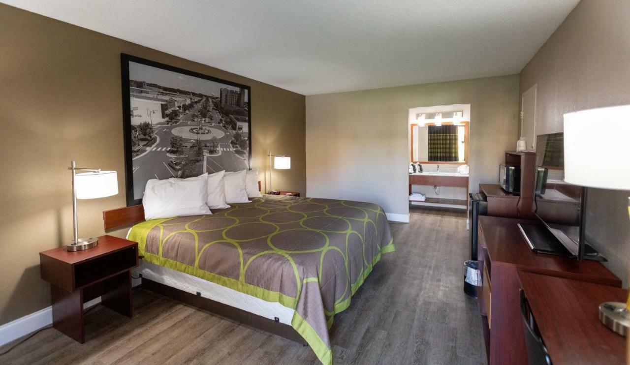 Super 8 By Wyndham Goldsboro Exterior foto